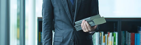 労災事故被害者専門の弁護士に依頼した場合